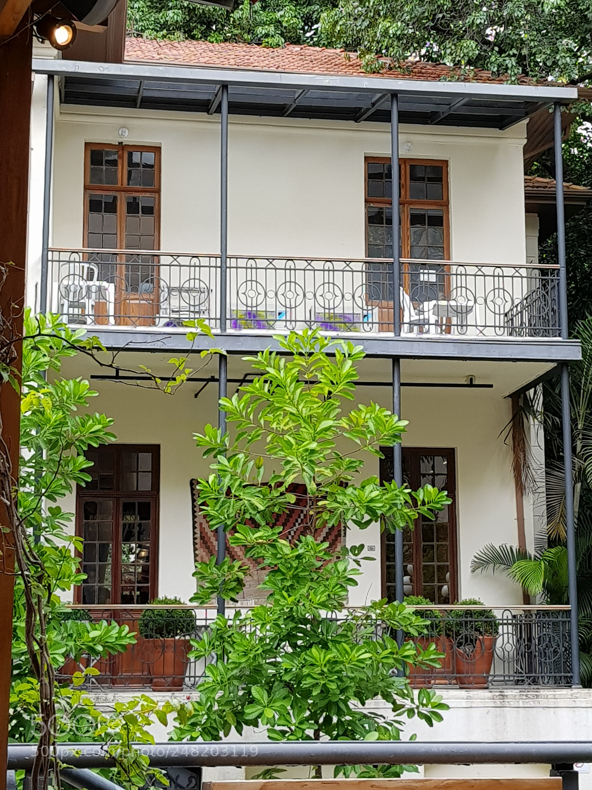 Samsung Galaxy S8+ sample photo. Restored house photography