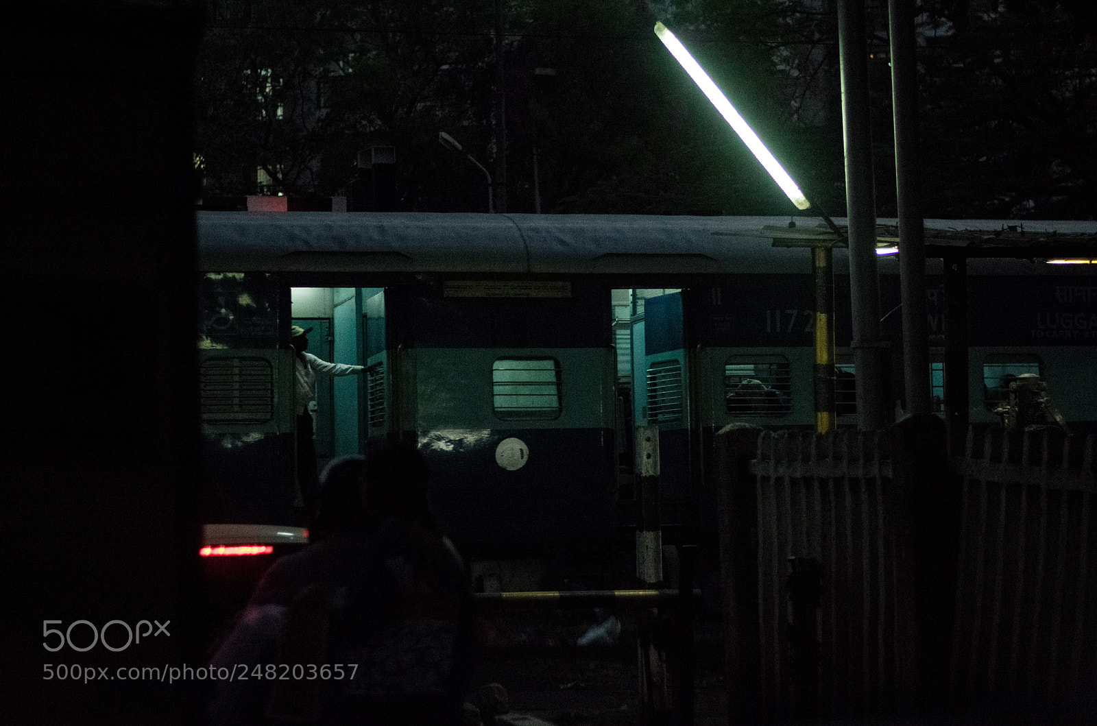 Nikon D3400 sample photo. The midnight train photography