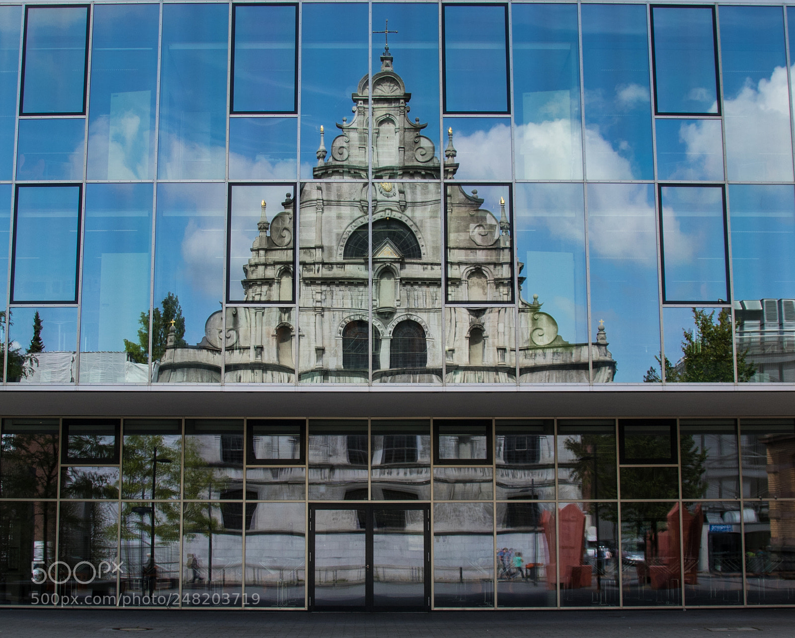 Canon EOS 7D Mark II sample photo. In the mirror photography