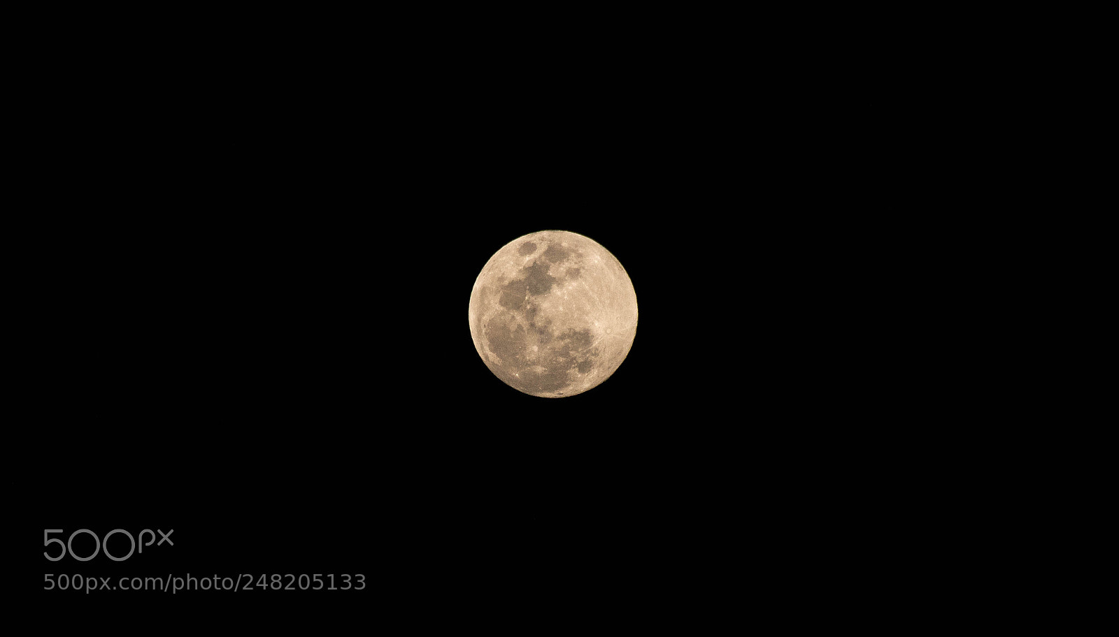 Canon EOS 77D (EOS 9000D / EOS 770D) sample photo. The moon photography