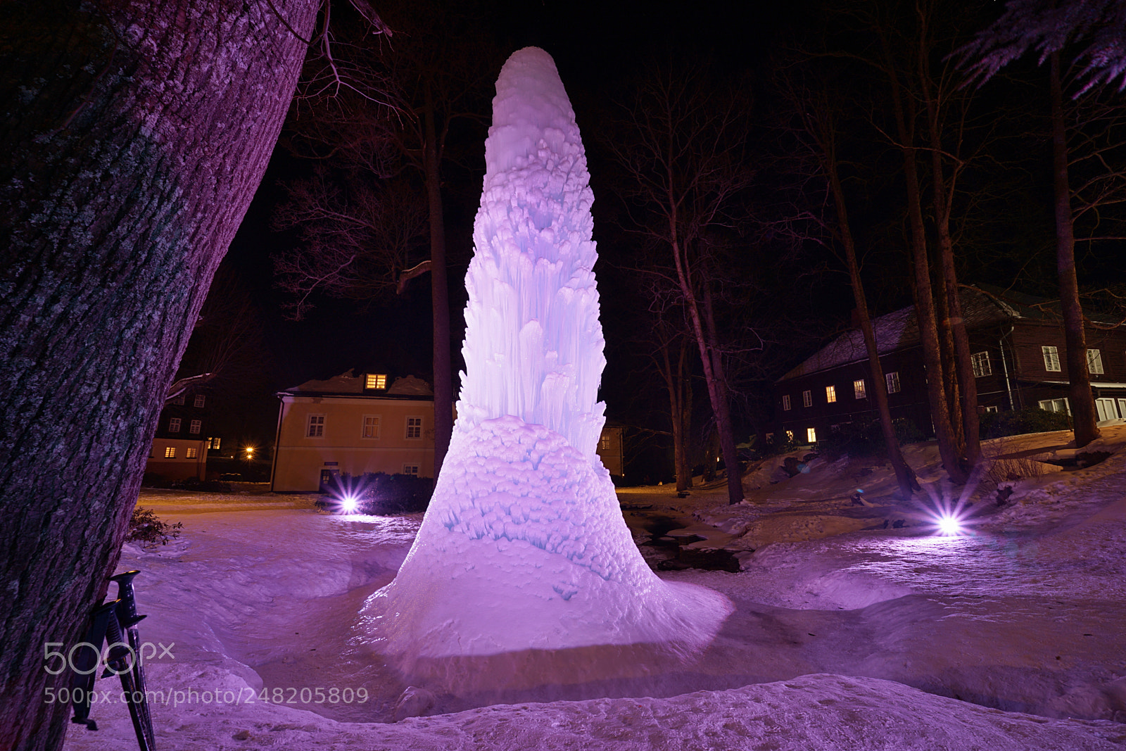 Sony a7 II sample photo. Ice fountain photography