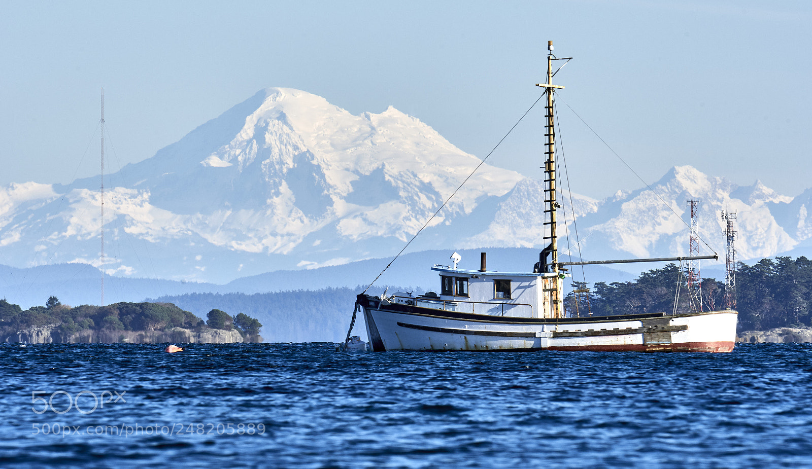 Nikon D500 sample photo. Mt baker with boat photography
