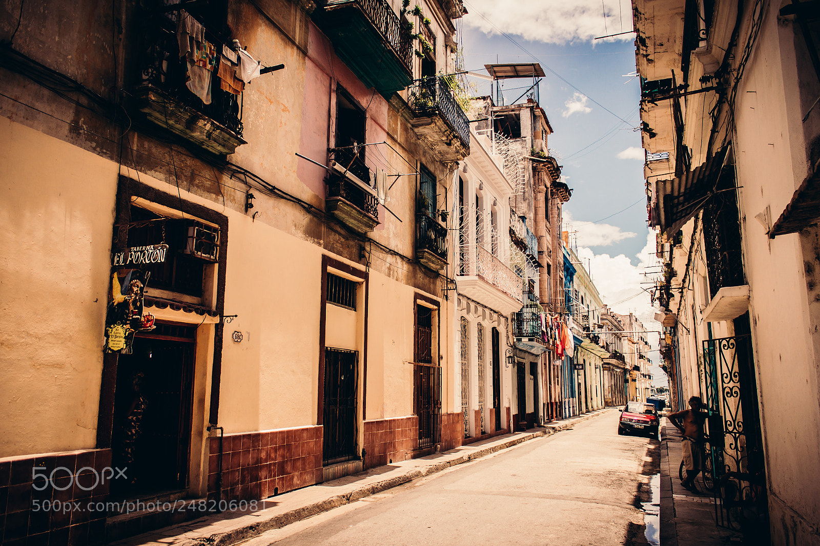 Canon EOS 550D (EOS Rebel T2i / EOS Kiss X4) sample photo. Somewhere in havana photography