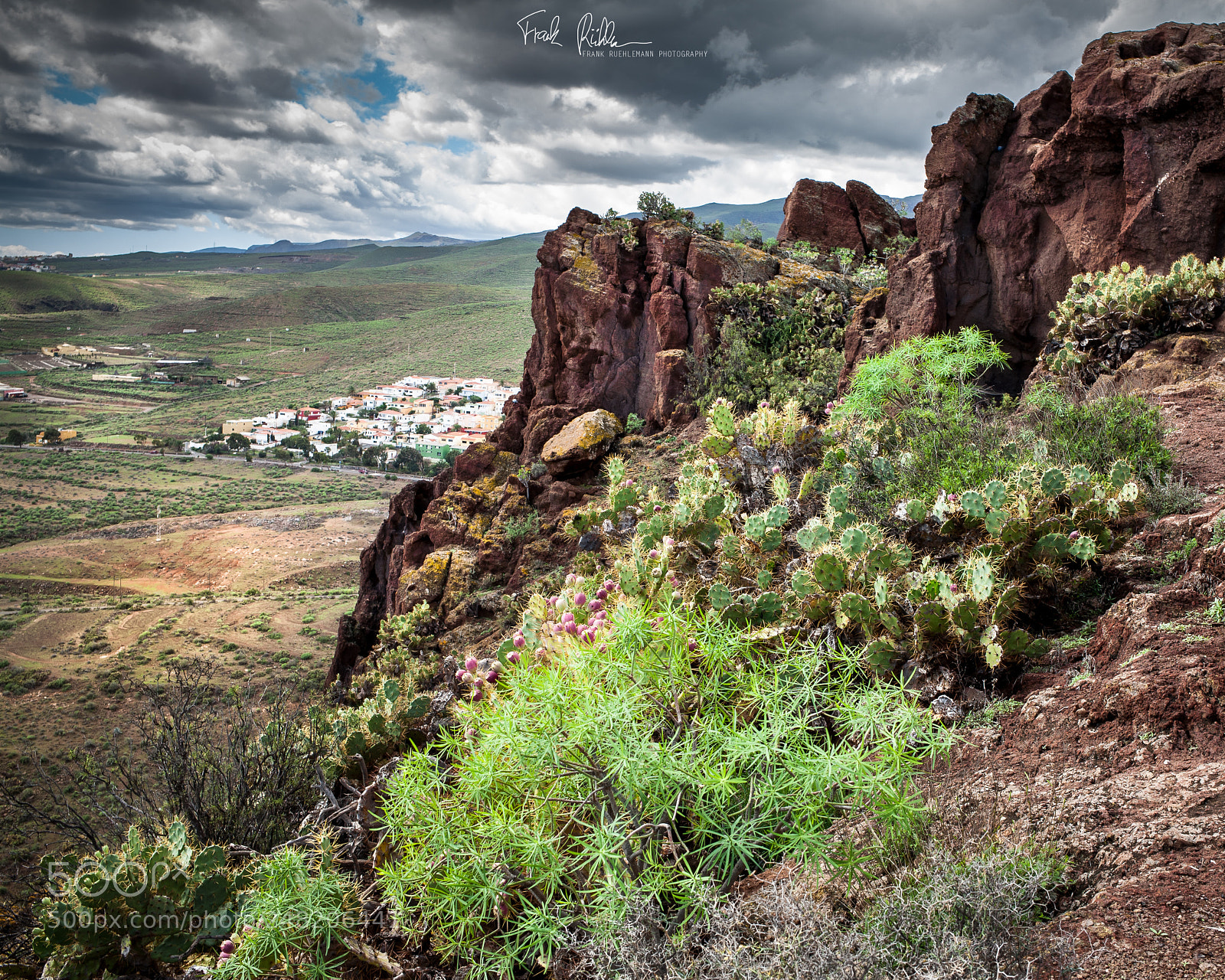 Canon EOS 5D sample photo. Hiking on the island. photography
