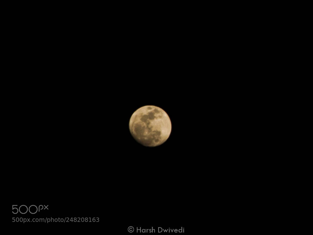 Nikon D3200 sample photo. Moon photography
