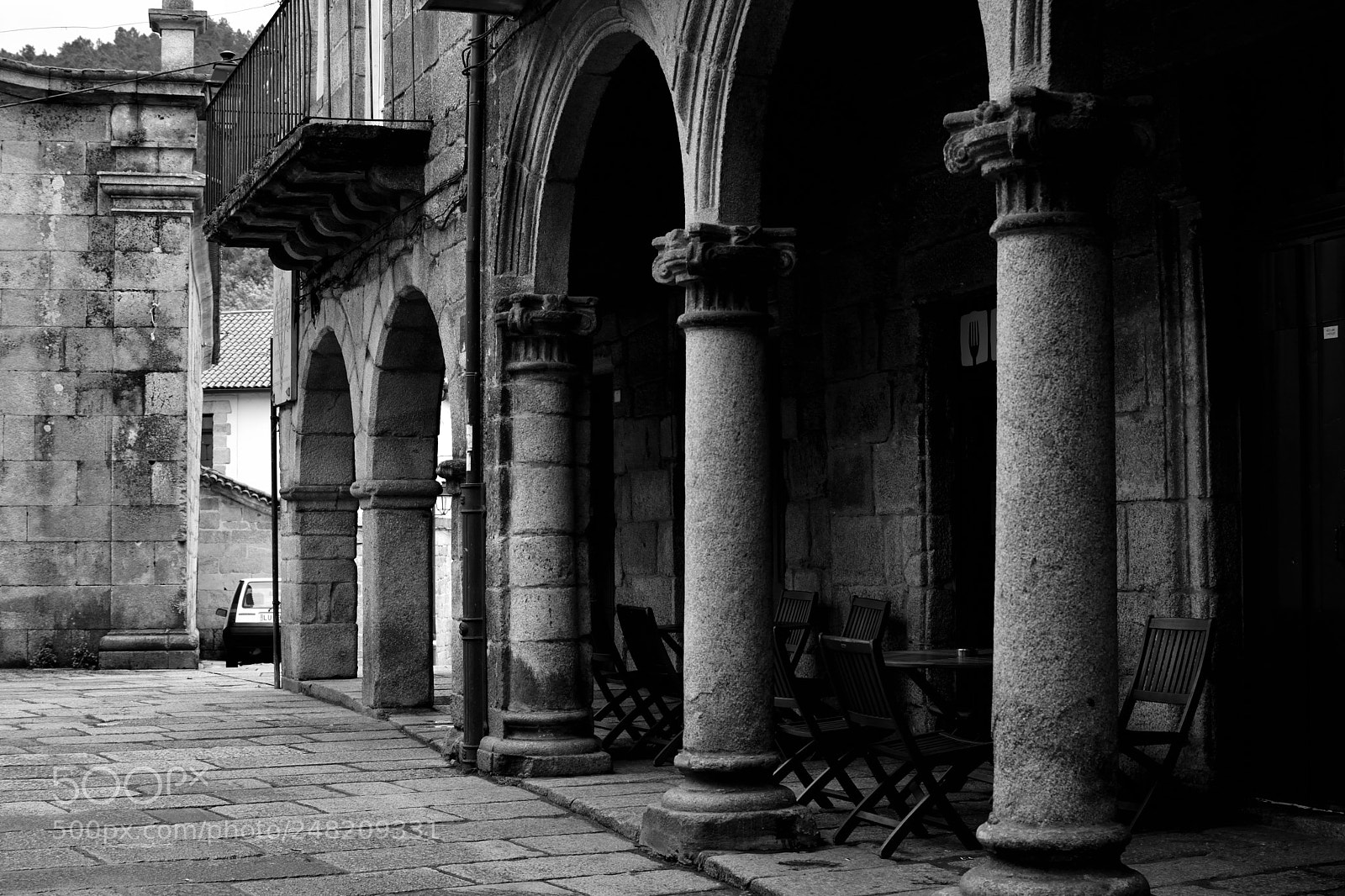 Nikon D5200 + Nikon AF-S DX Nikkor 35mm F1.8G sample photo. Streets of rivadabia photography