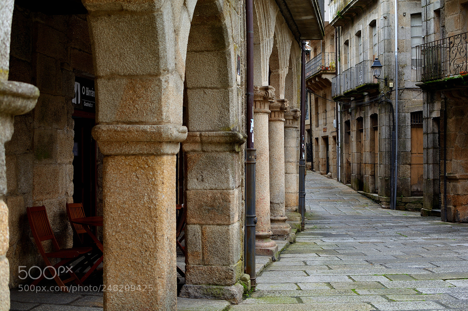 Nikon D5200 + Nikon AF-S DX Nikkor 35mm F1.8G sample photo. Streets of rivadabia photography