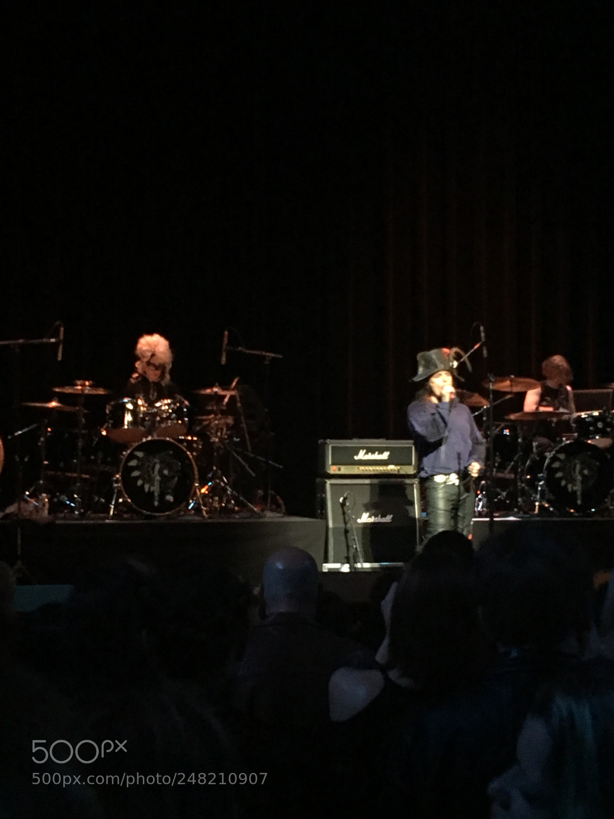 Apple iPhone 6s Plus sample photo. Adam ant concert photography