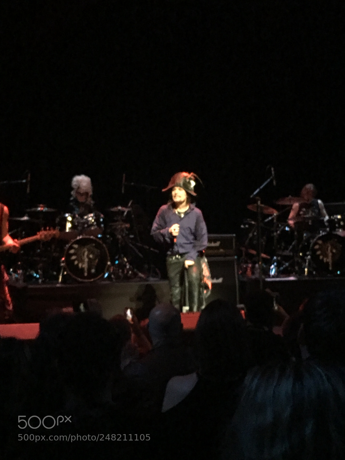 Apple iPhone 6s Plus sample photo. Adam ant concert photography
