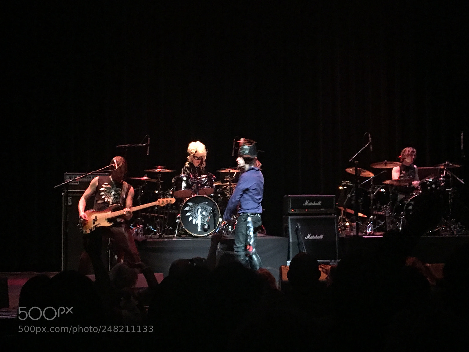 Apple iPhone 6s Plus sample photo. Adam ant concert photography