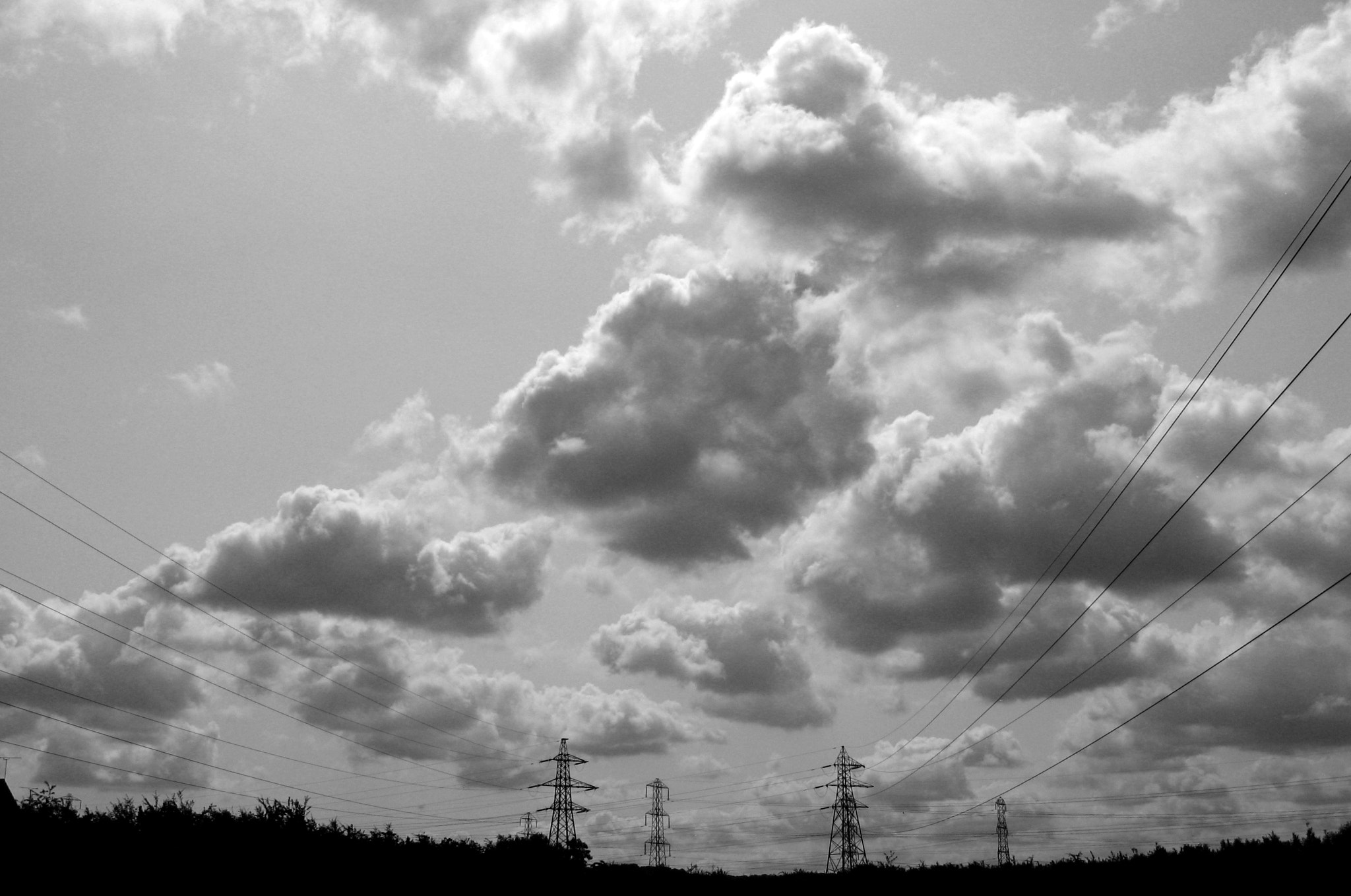 Canon POWERSHOT A550 sample photo. Clouds and pylons near rayleigh, essex photography