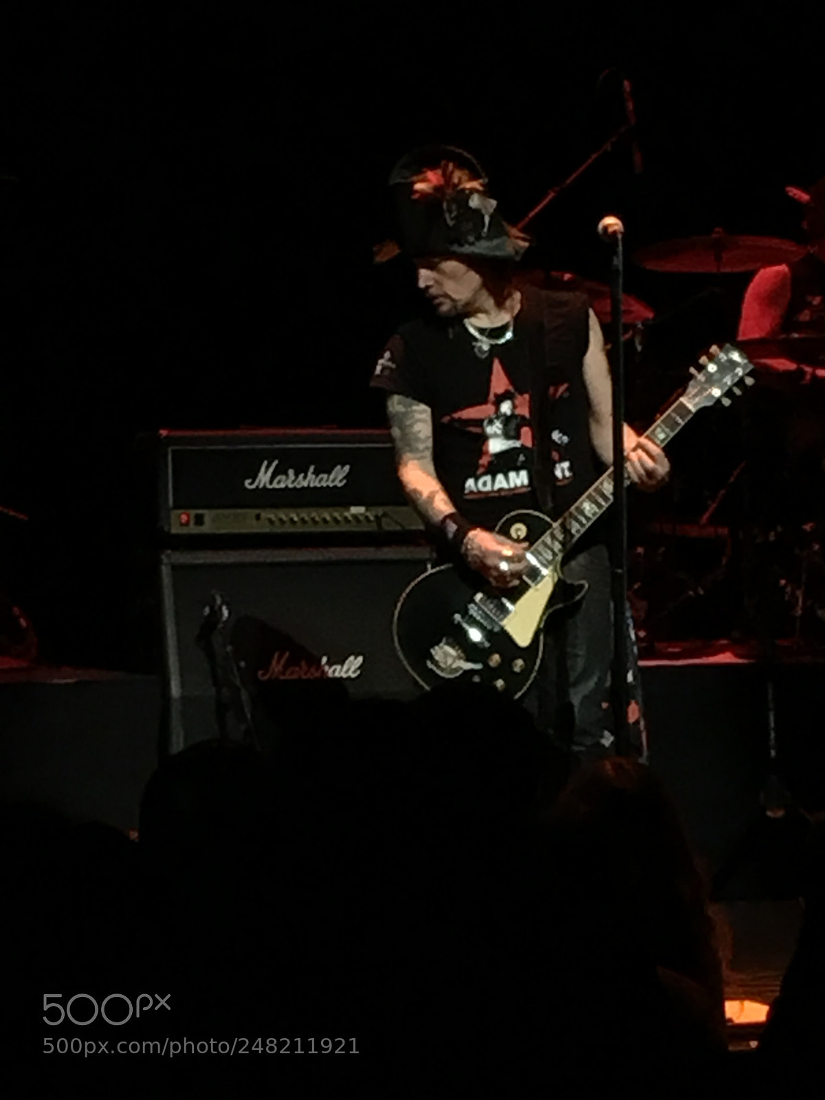 Apple iPhone 6s Plus sample photo. Adam ant concert photography