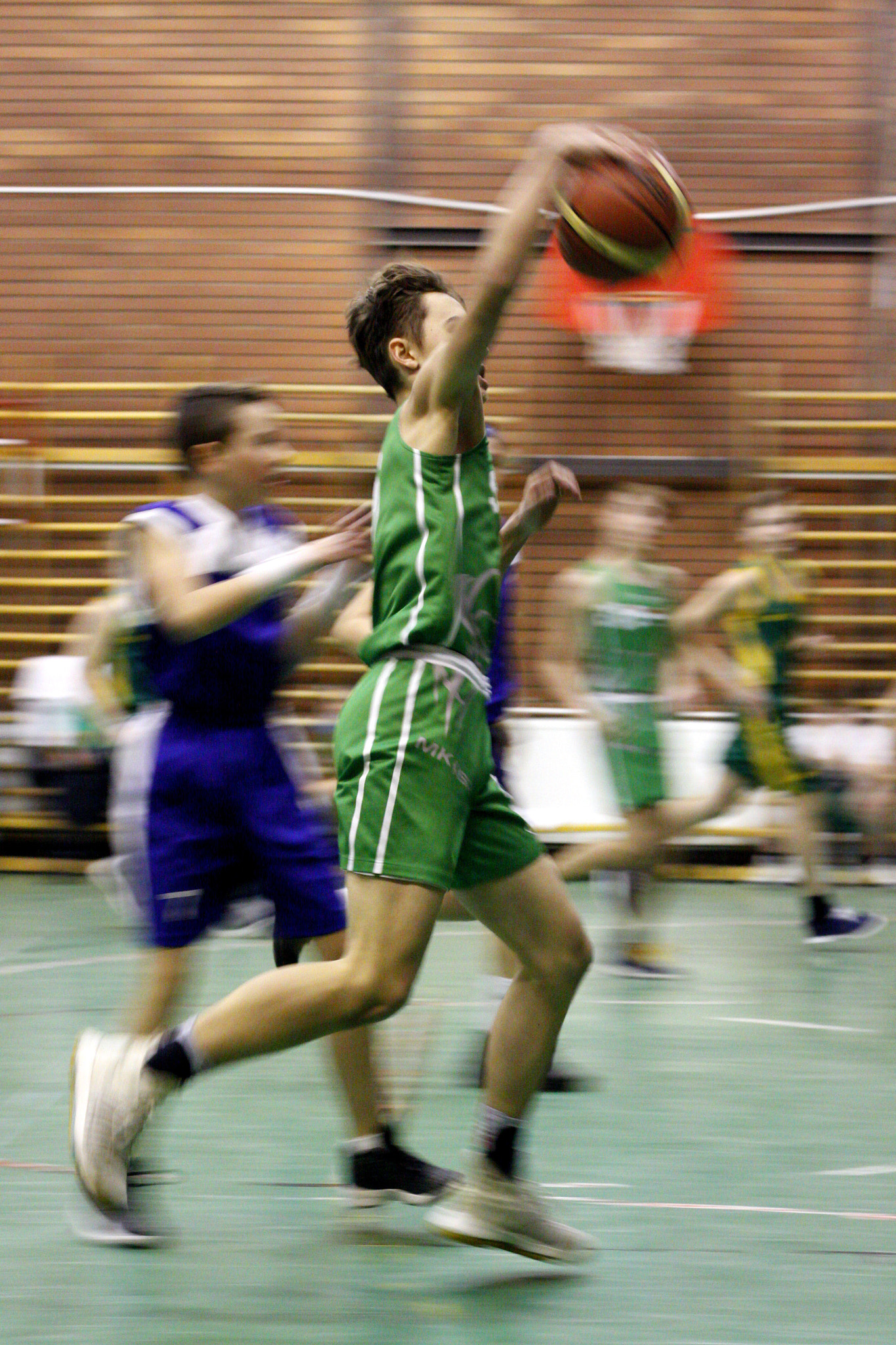 Canon EOS 50D + Canon EF 50mm F1.8 STM sample photo. Motion photography