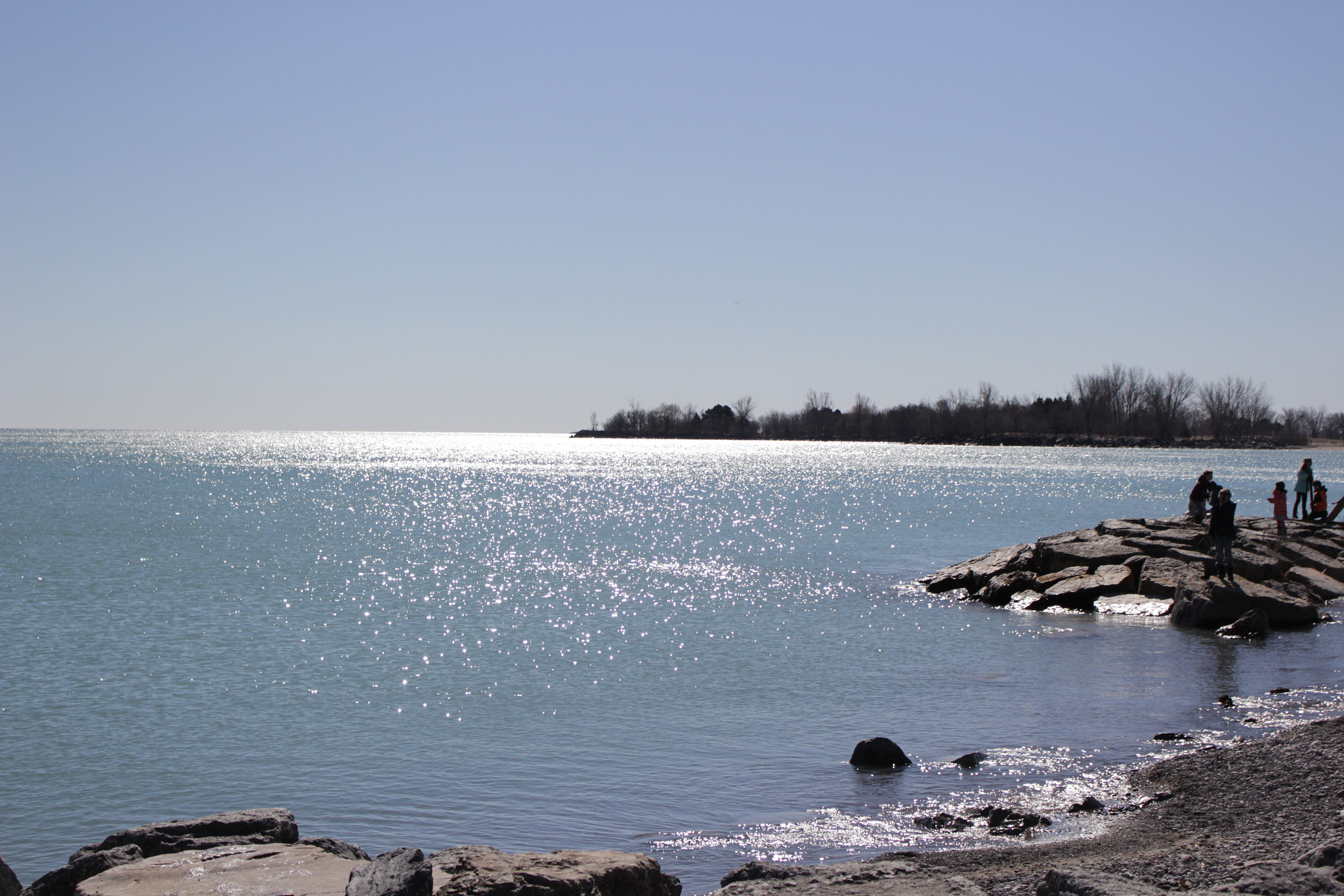 Canon EOS 100D (EOS Rebel SL1 / EOS Kiss X7) sample photo. Cold sunlight #toronto#the beach photography