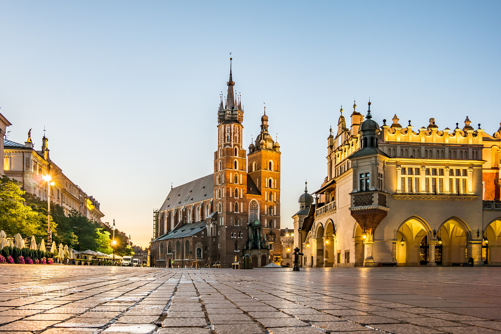 Sony Alpha NEX-7 sample photo. Sunrise over the basilica photography