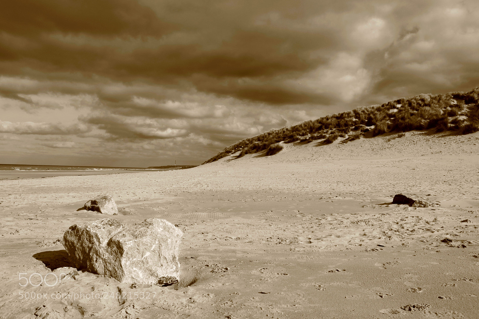 Canon EF-S 18-55mm F3.5-5.6 IS sample photo. La baie en sepia photography