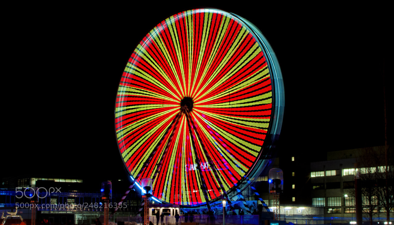 Nikon D5000 sample photo. Swarovski ferriswheel photography