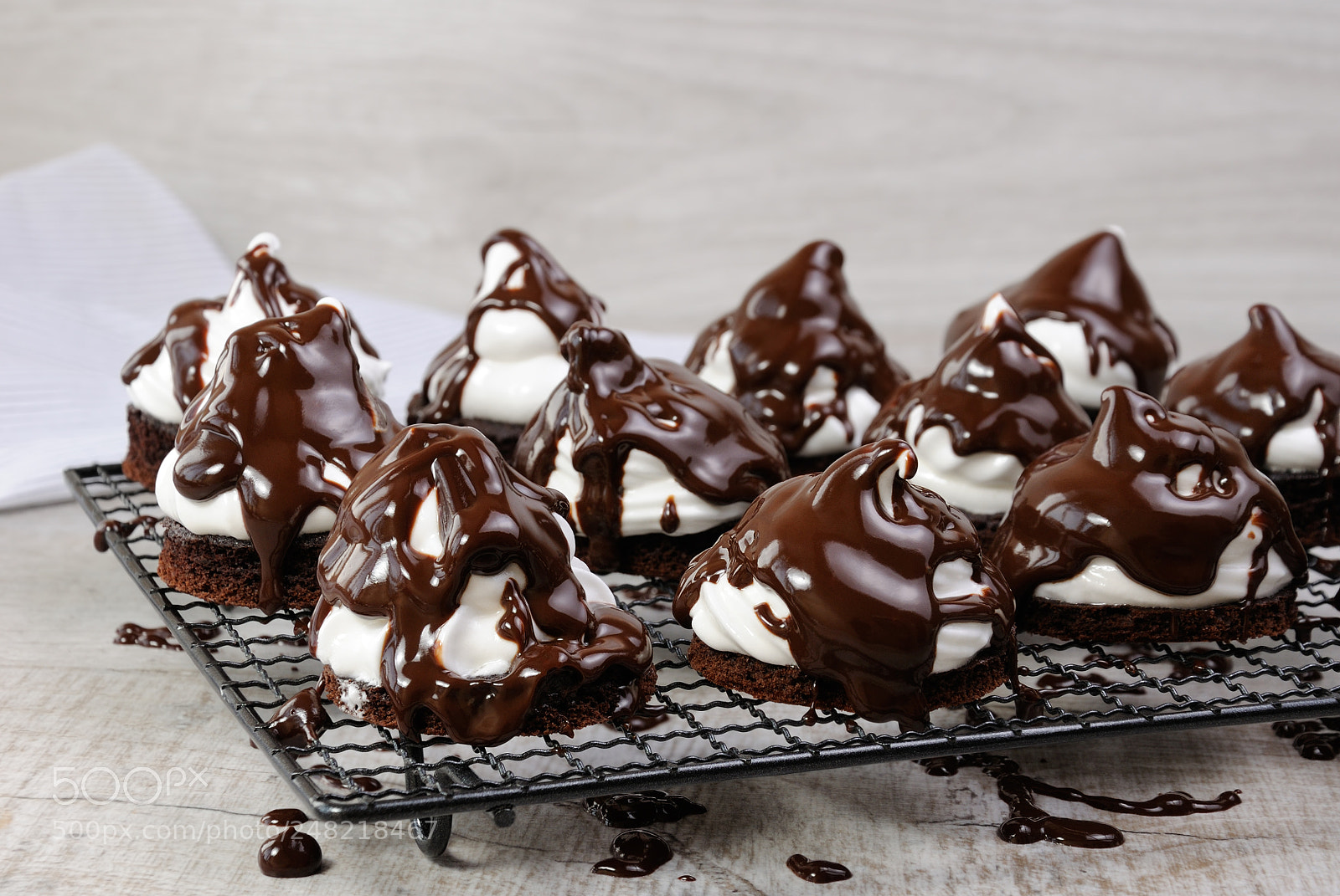 Nikon D90 sample photo. Meringue for chocolate photography