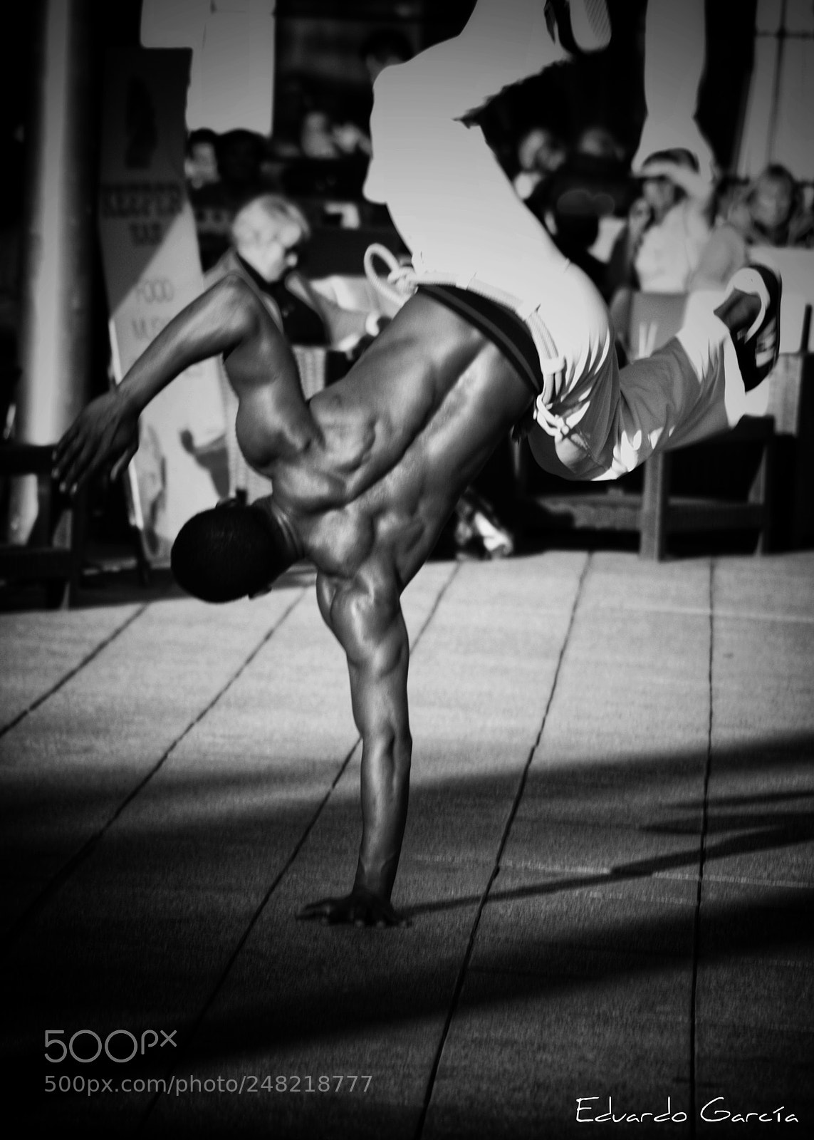 Canon EOS 600D (Rebel EOS T3i / EOS Kiss X5) sample photo. Capoeira bw photography