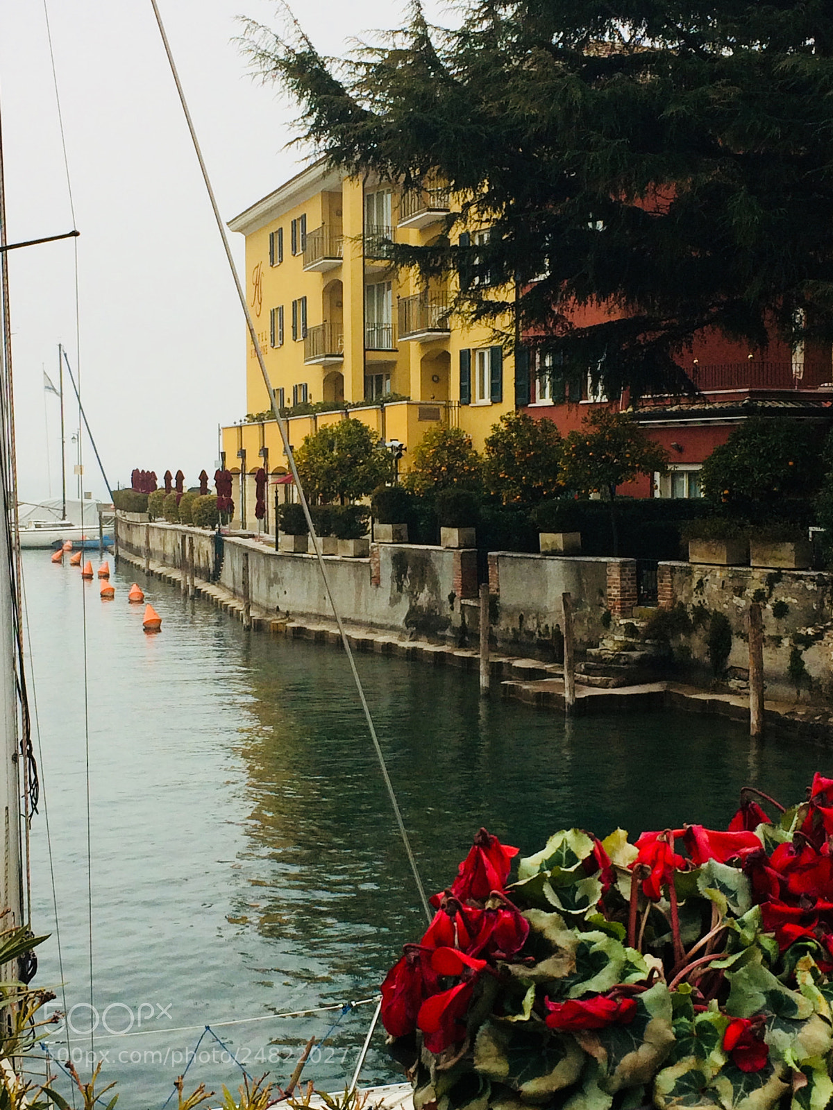 Apple iPhone 5s sample photo. Sirmione, italy photography