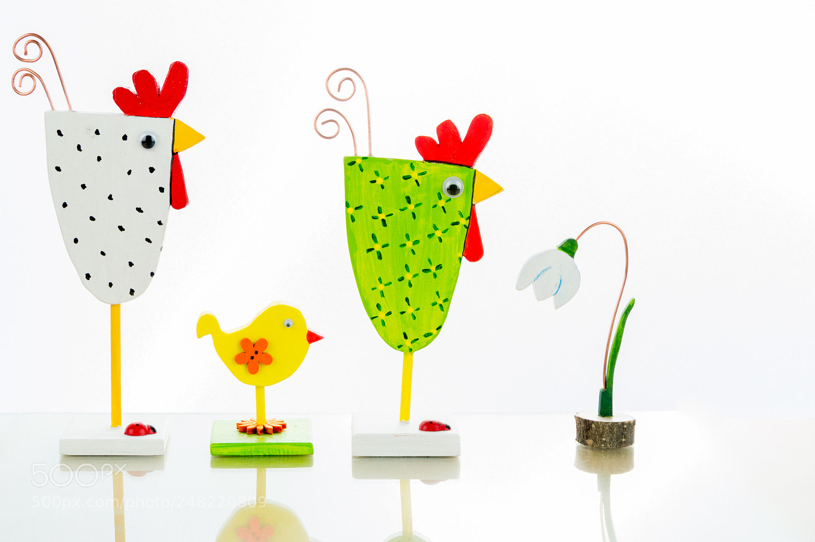 Nikon D3200 sample photo. Chicken familiy with snowdrop photography
