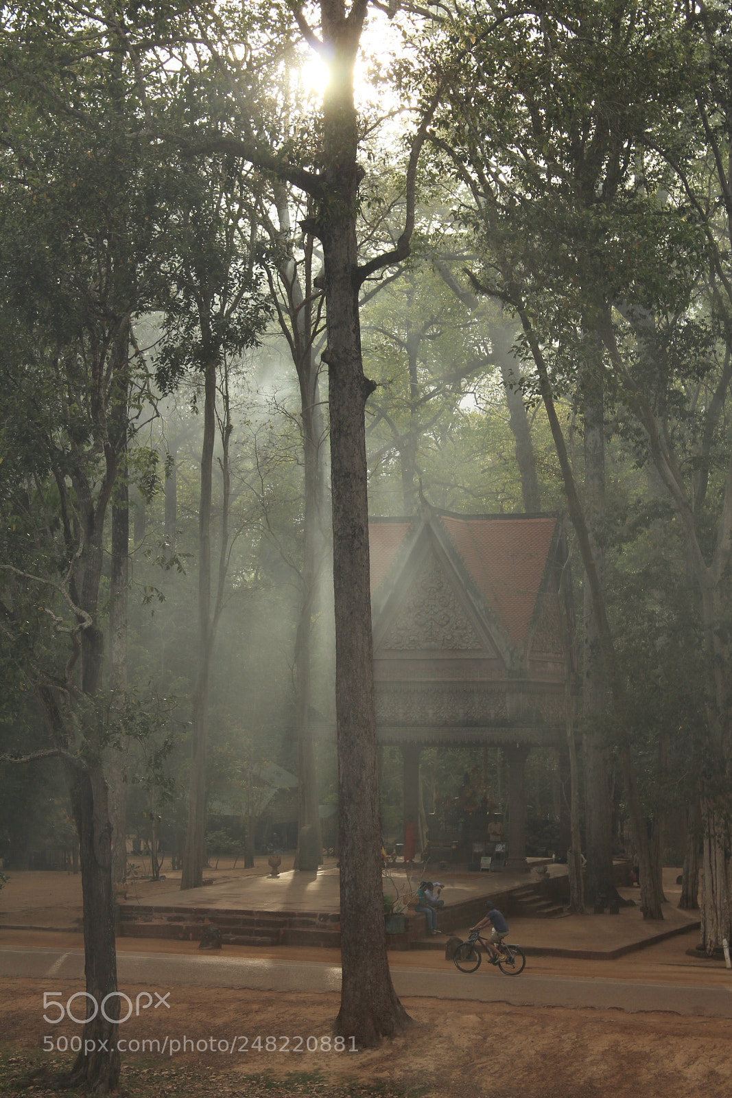 Canon EOS 1300D (EOS Rebel T6 / EOS Kiss X80) sample photo. Angkor wat photography
