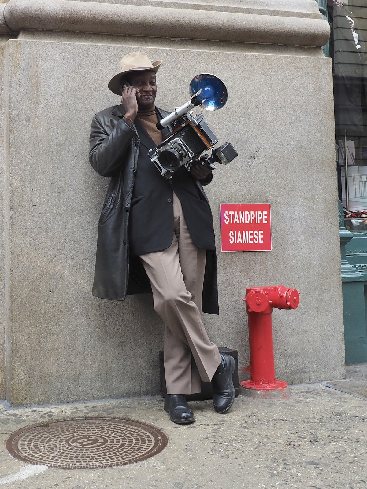 Olympus OM-D E-M1 Mark II sample photo. The photographer old school photography