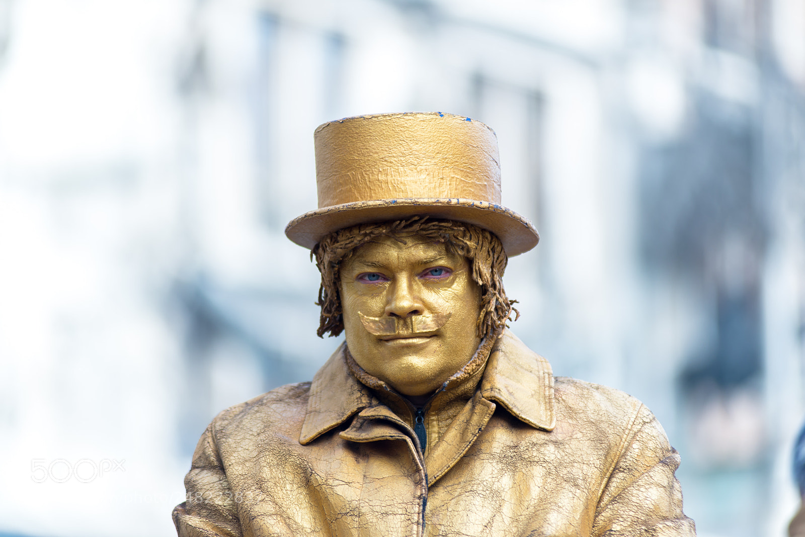 Nikon D600 sample photo. The man in gold photography