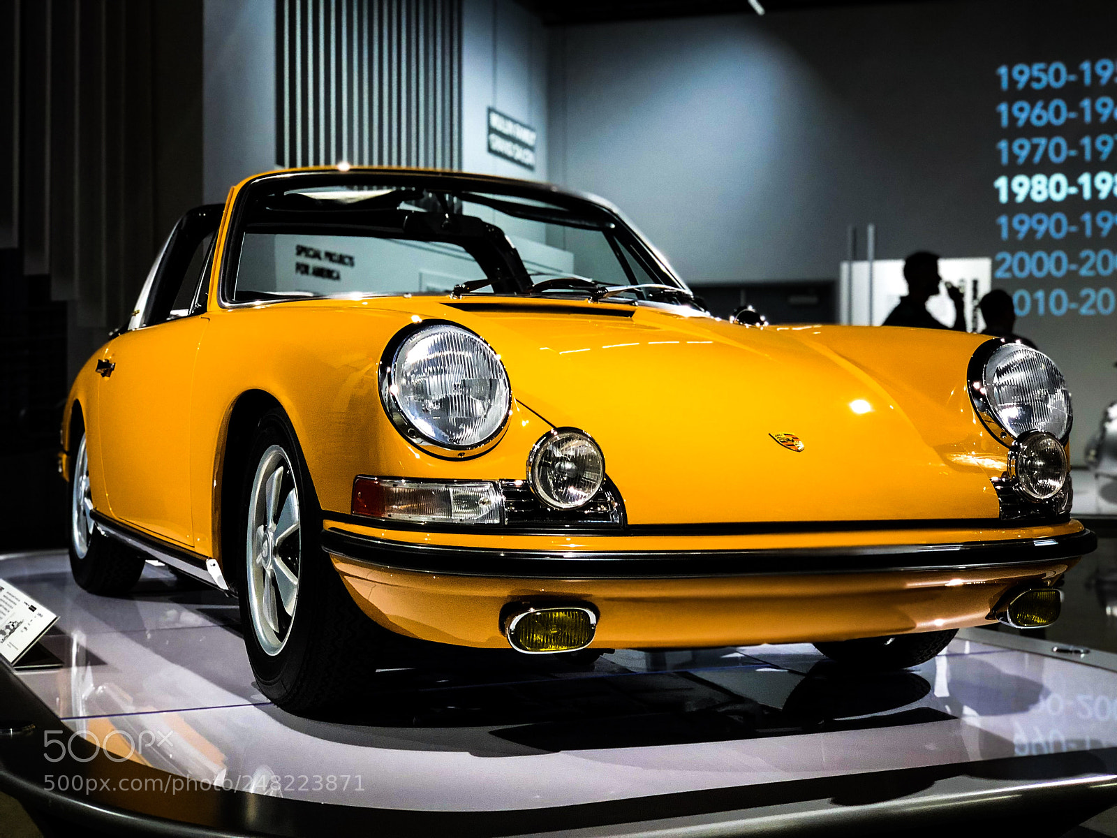 Apple iPhone X sample photo. Porsche 911 targa peterson photography
