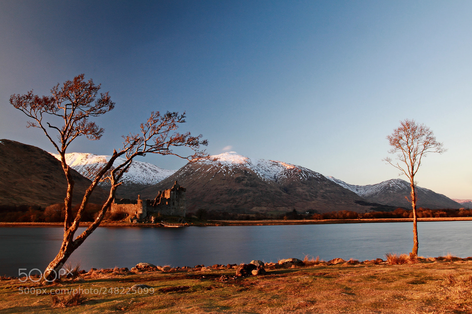 Canon EOS 7D + Canon EF 17-40mm F4L USM sample photo. Kilchurn castle photography