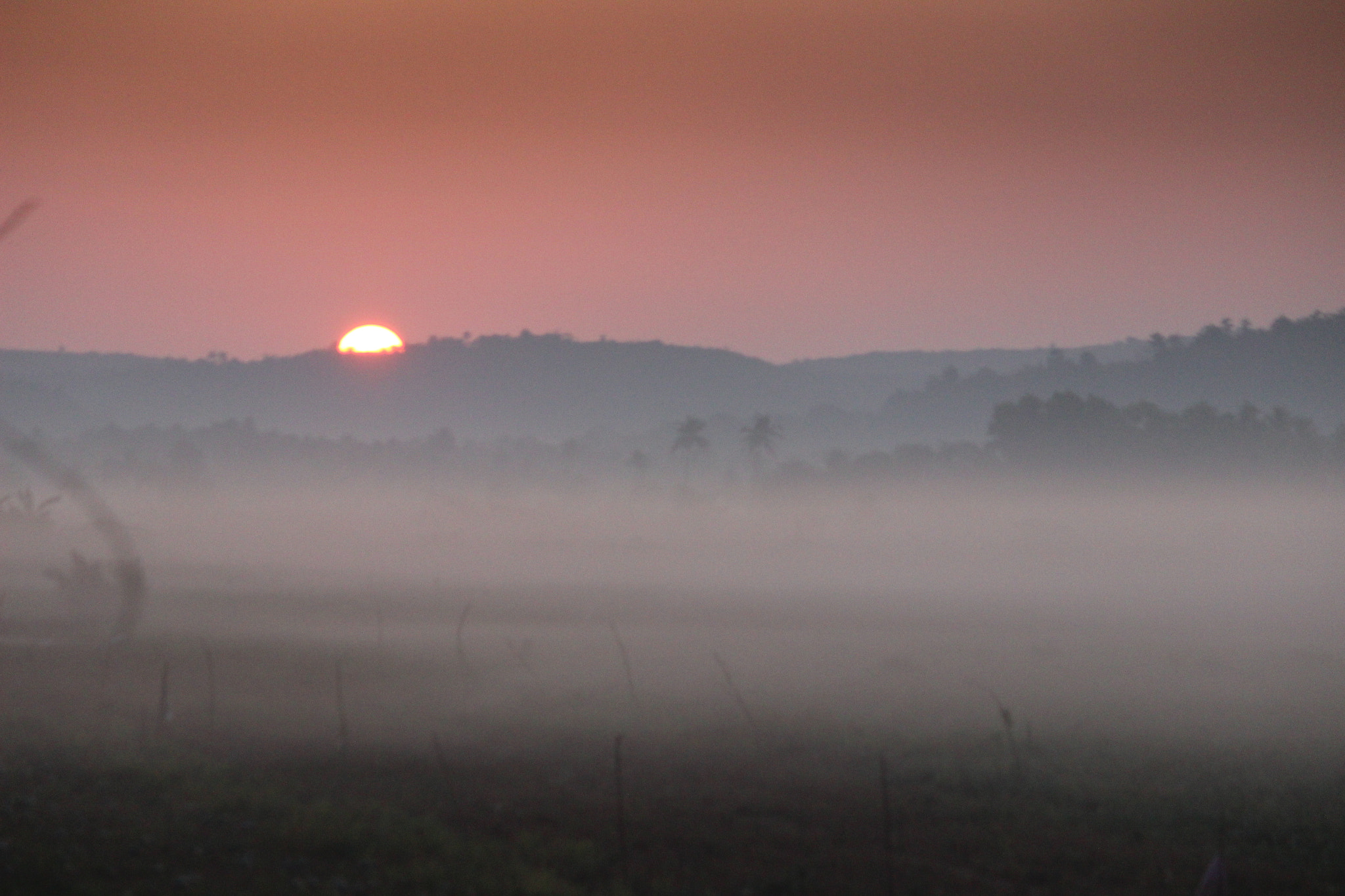 Canon EF-S 55-250mm F4-5.6 IS sample photo. Magical sunrise photography
