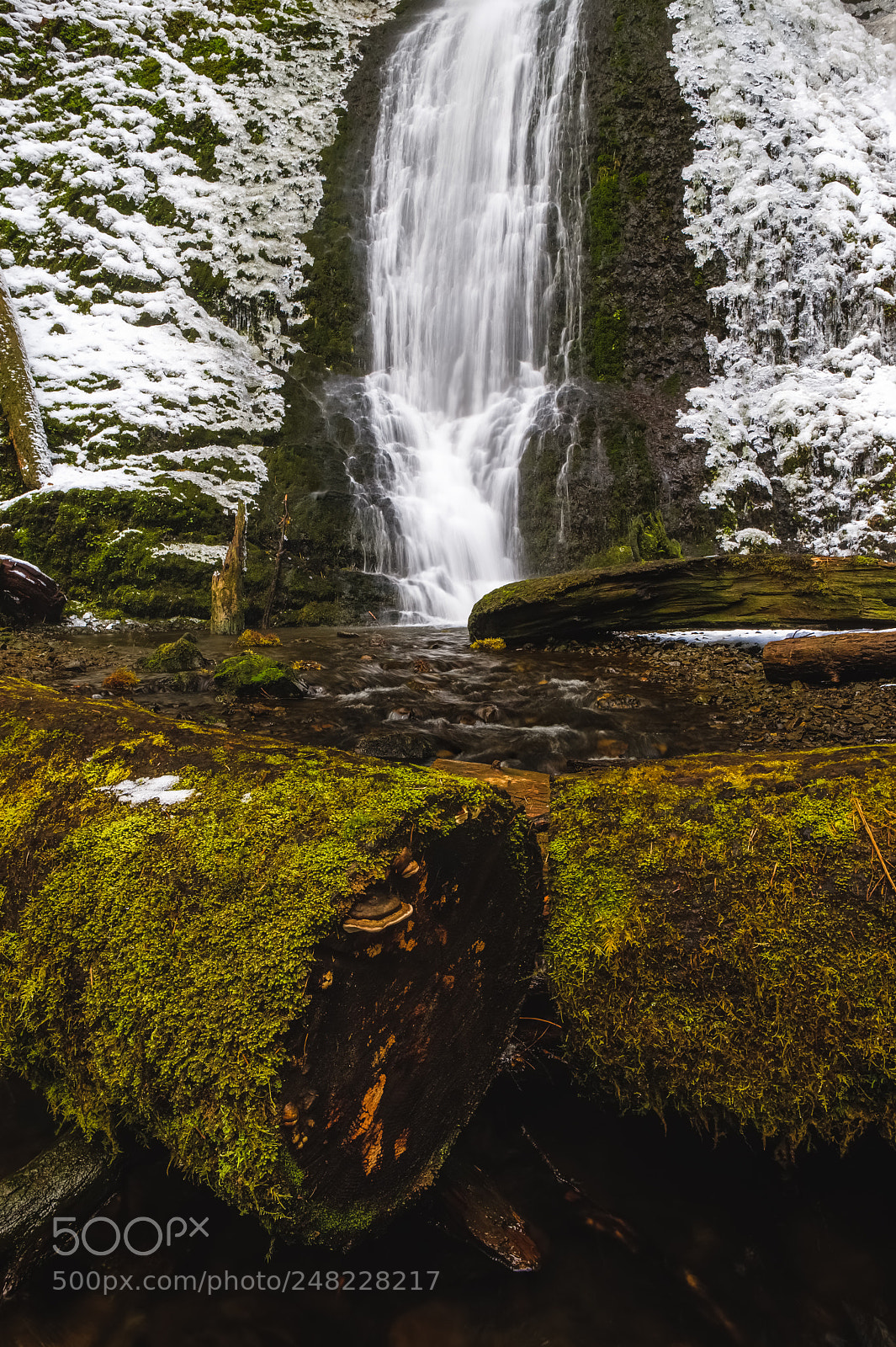 Fujifilm X-T2 sample photo. Wintery winter falls photography