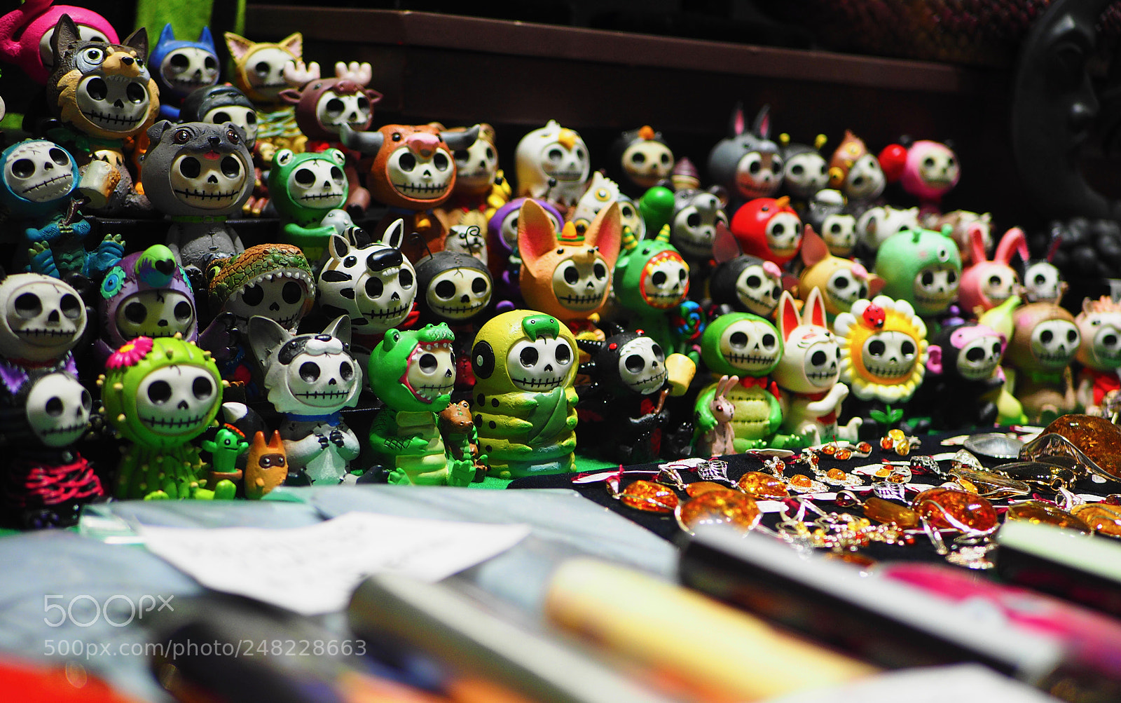 Olympus OM-D E-M1 sample photo. They're watching photography