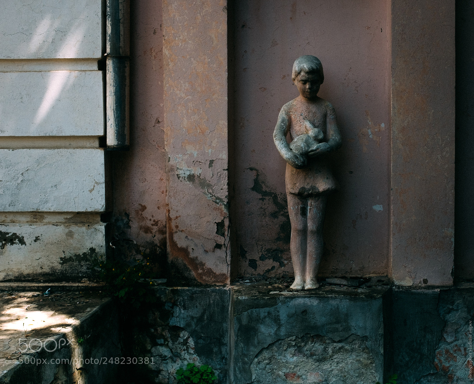 Fujifilm X100S sample photo. Девочка с кроликом photography