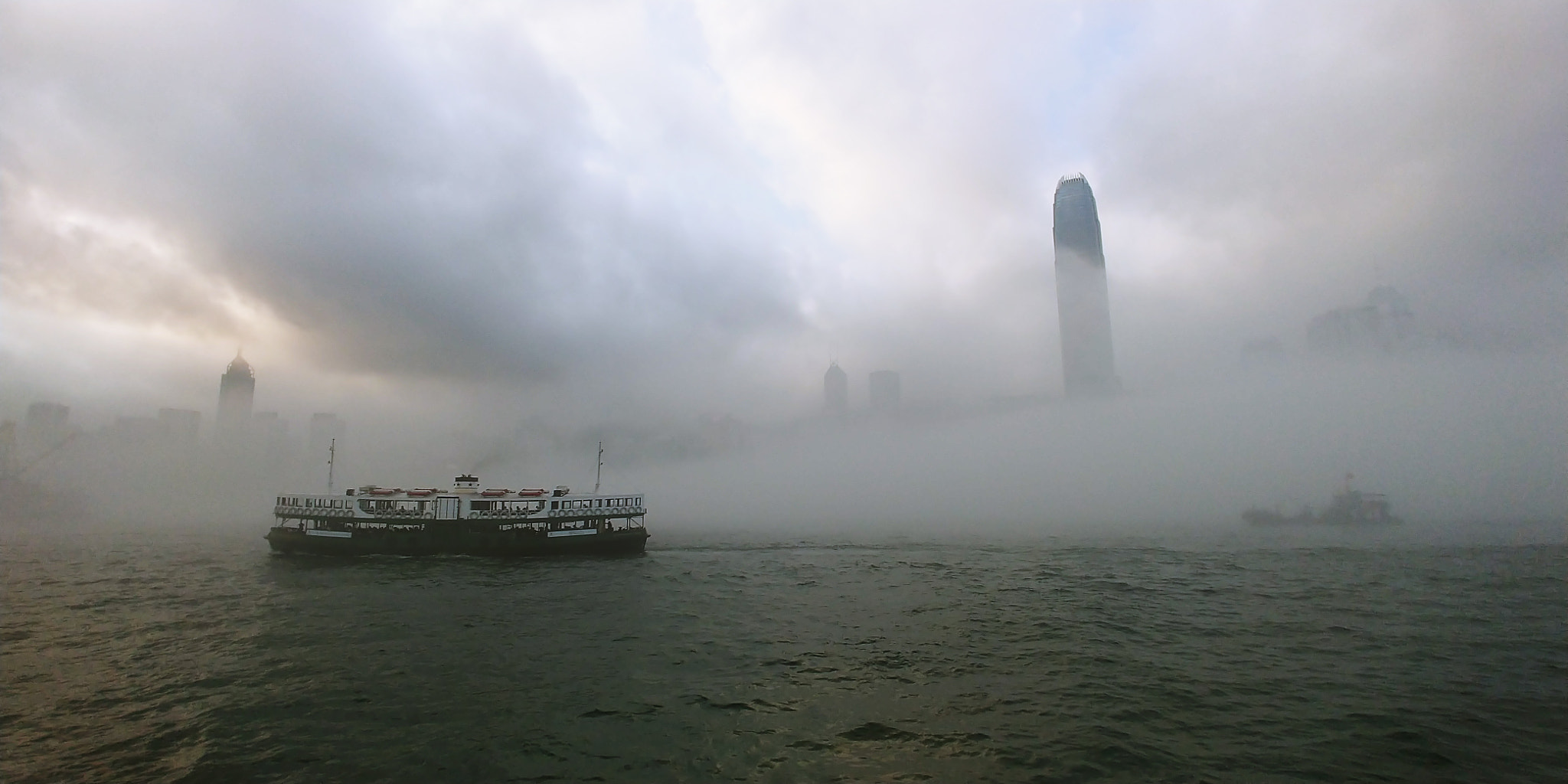 LG V30 sample photo. Foggy harbour hong kong photography
