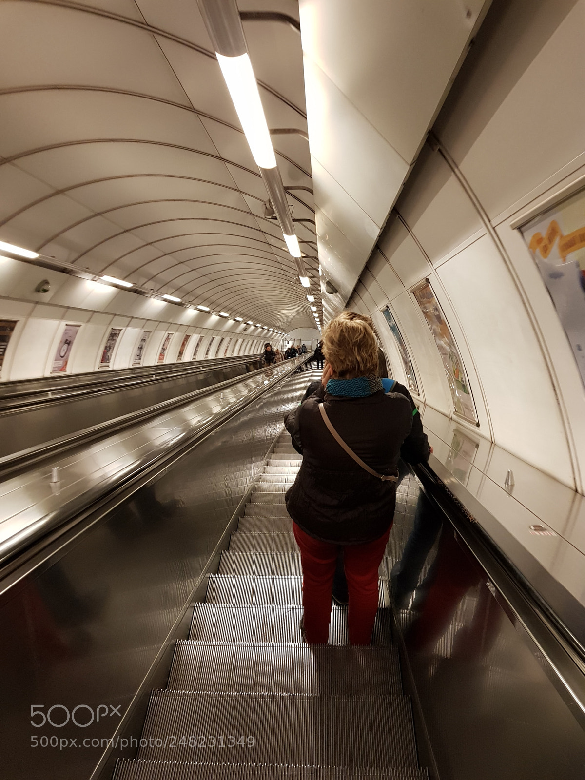 Samsung Galaxy S8 sample photo. Prague subway. n m photography