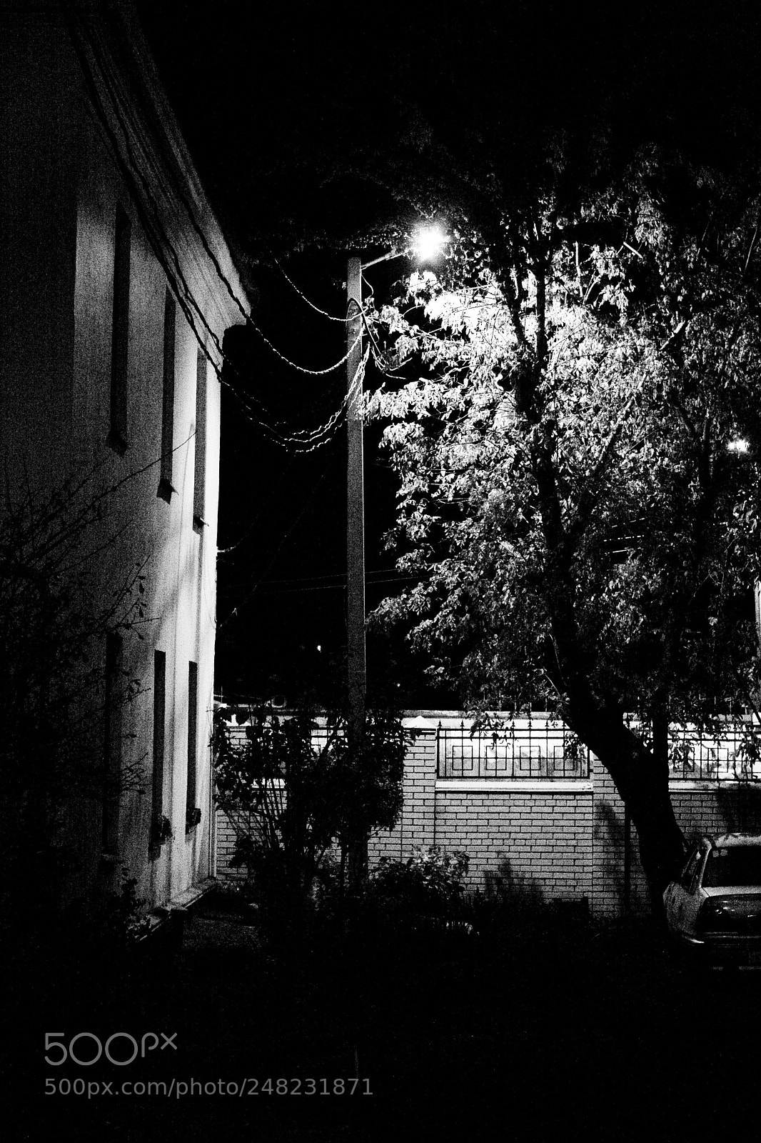 Canon EOS 20D sample photo. Old house photography