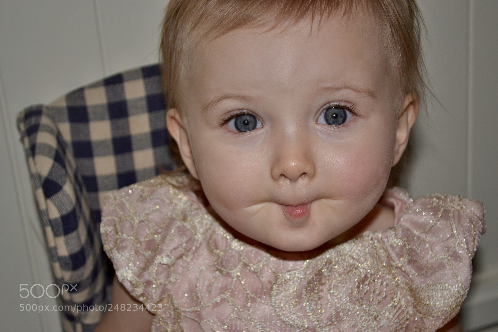 Nikon D3100 sample photo. Duckface on point photography
