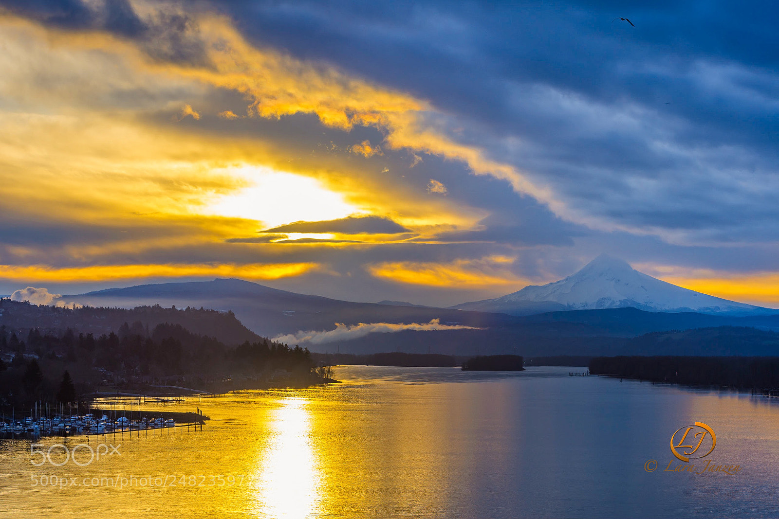 Nikon D7200 sample photo. Sunrise over the columbia photography