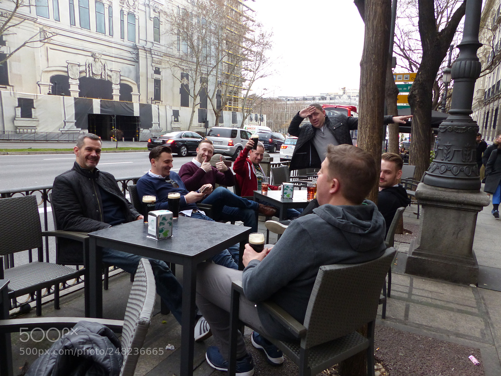 Panasonic Lumix DMC-FZ200 sample photo. Uk men in madrid photography