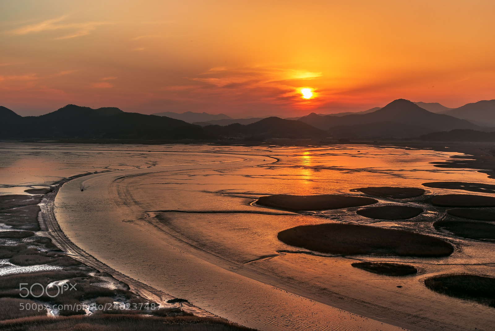 Nikon D800 sample photo. S line waterway photography