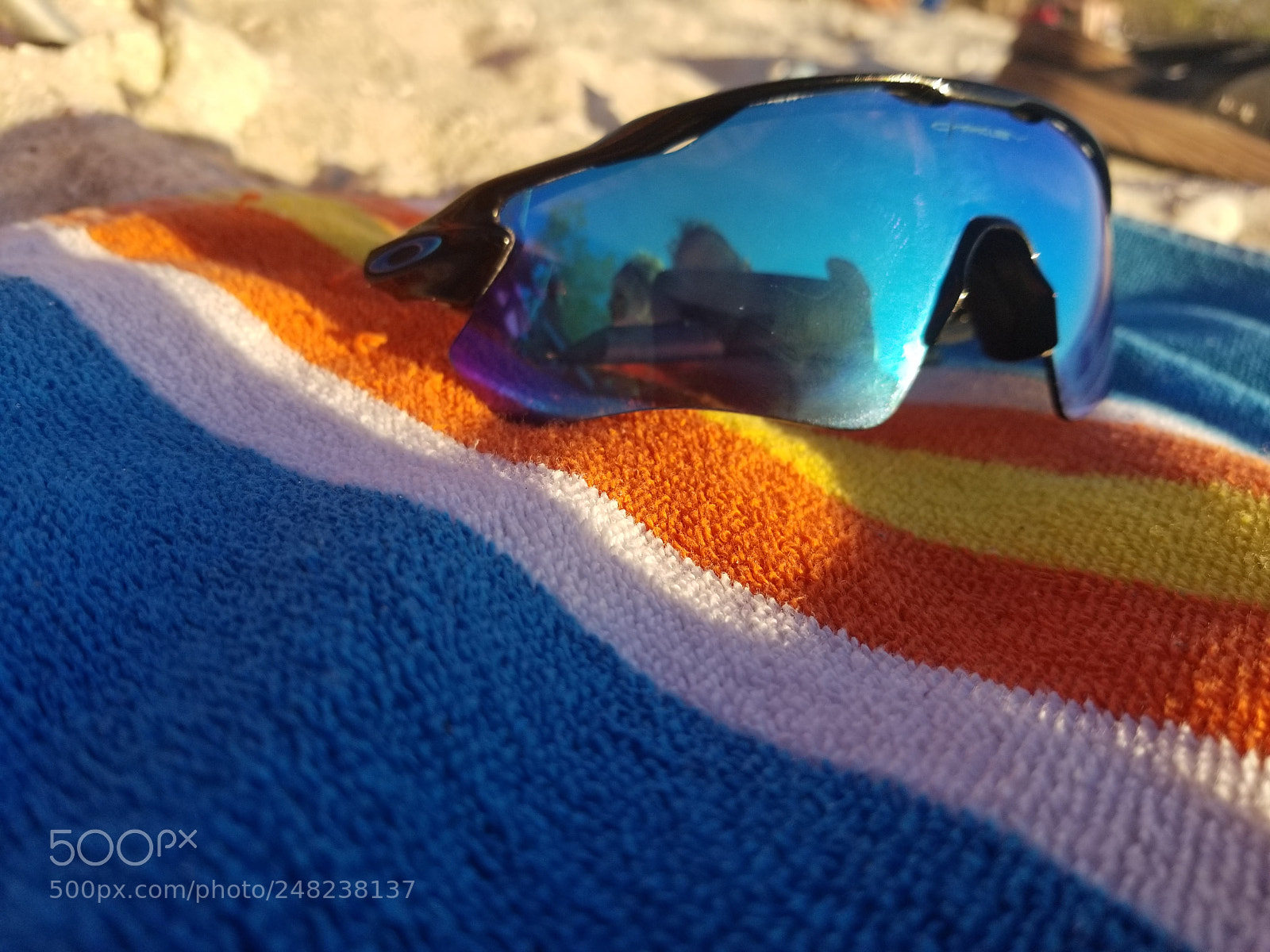 Samsung Galaxy S8+ sample photo. Glasses photography