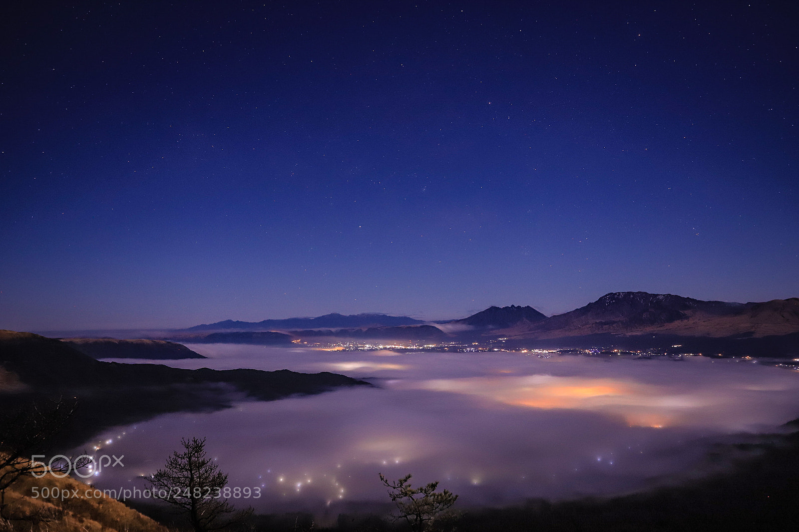 Canon EOS 6D Mark II sample photo. Night sea of ​​clouds photography