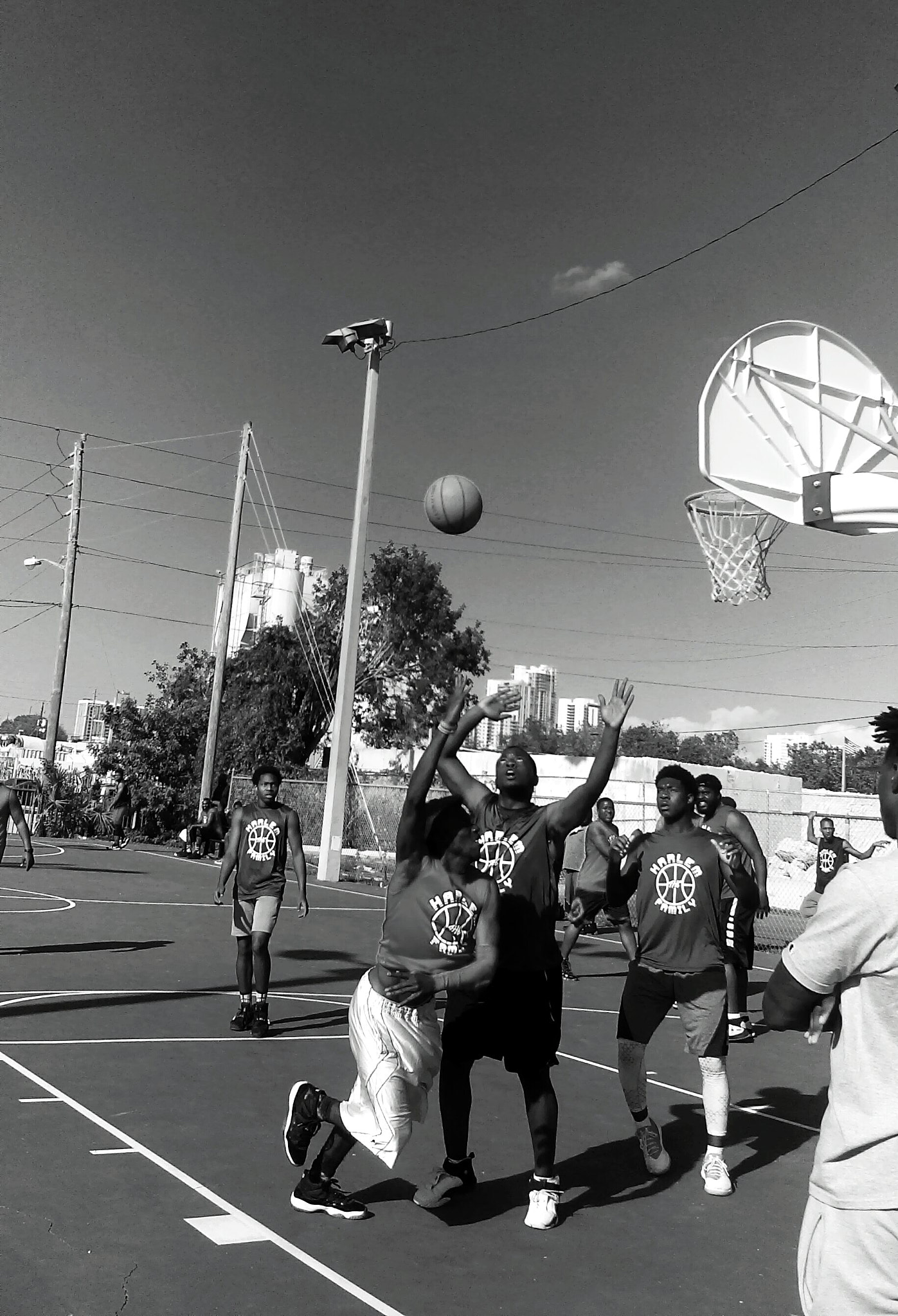 HTC DESRIE D530 sample photo. Cookout bash basketball tournament photography