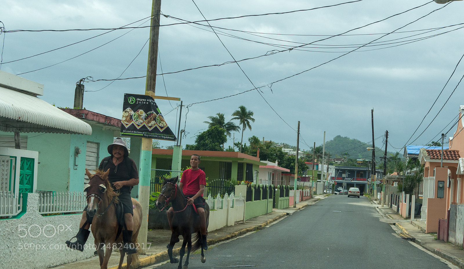 Olympus OM-D E-M10 II sample photo. Puerto rico secondary transportation photography