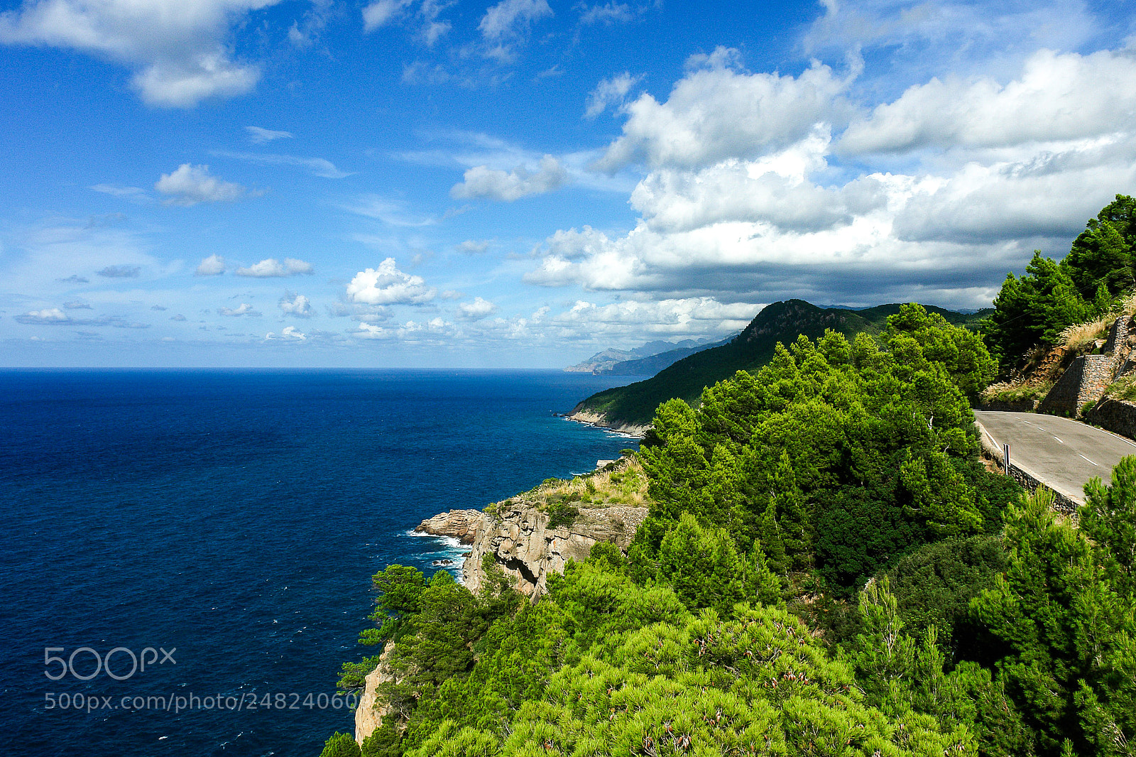 Sony DSC-R1 sample photo. Mallorca coastline photography