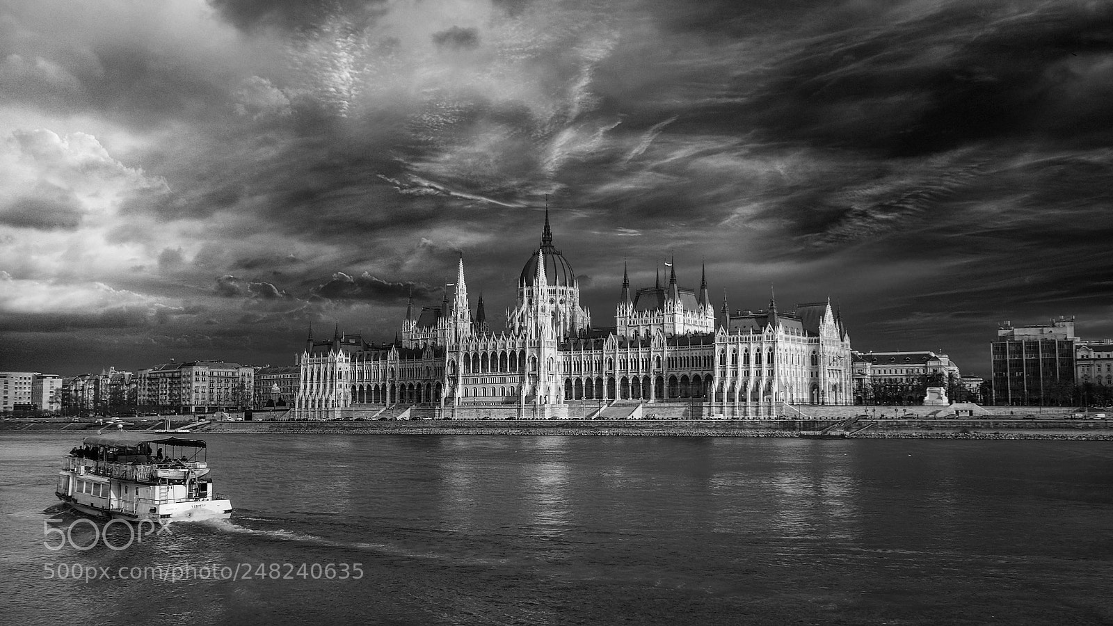 Olympus OM-D E-M10 sample photo. Budapest parliament building b photography