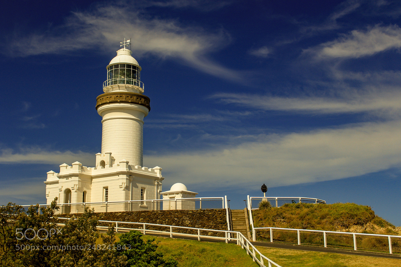 Canon EOS 1200D (EOS Rebel T5 / EOS Kiss X70 / EOS Hi) sample photo. Byron bay lighthouse photography
