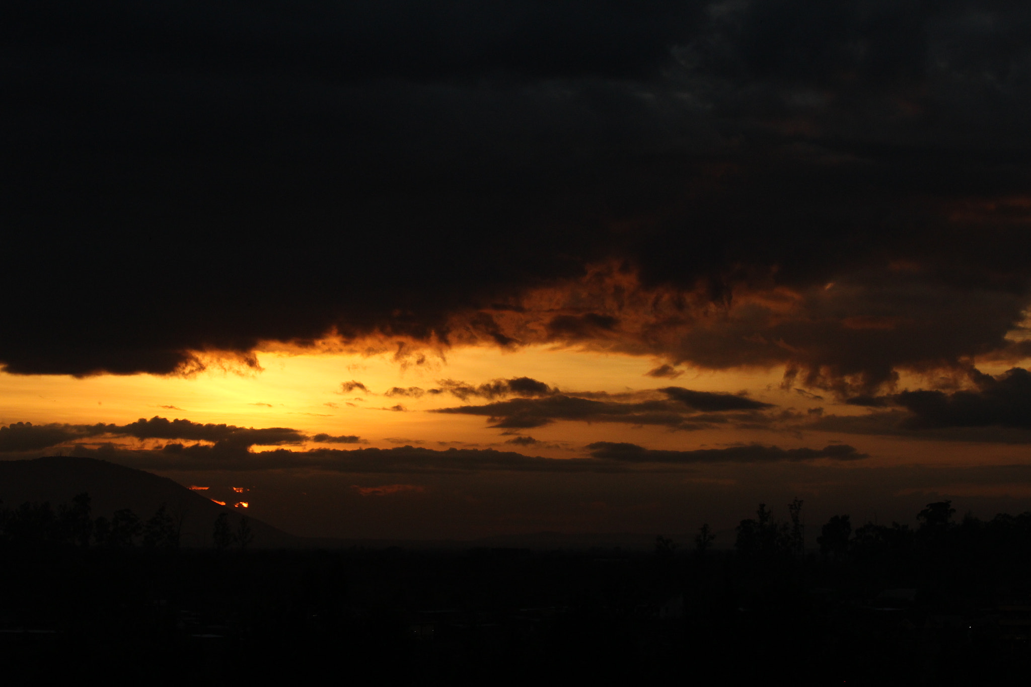 Canon EF 70-300mm F4-5.6 IS USM sample photo. Clouds early morning photography