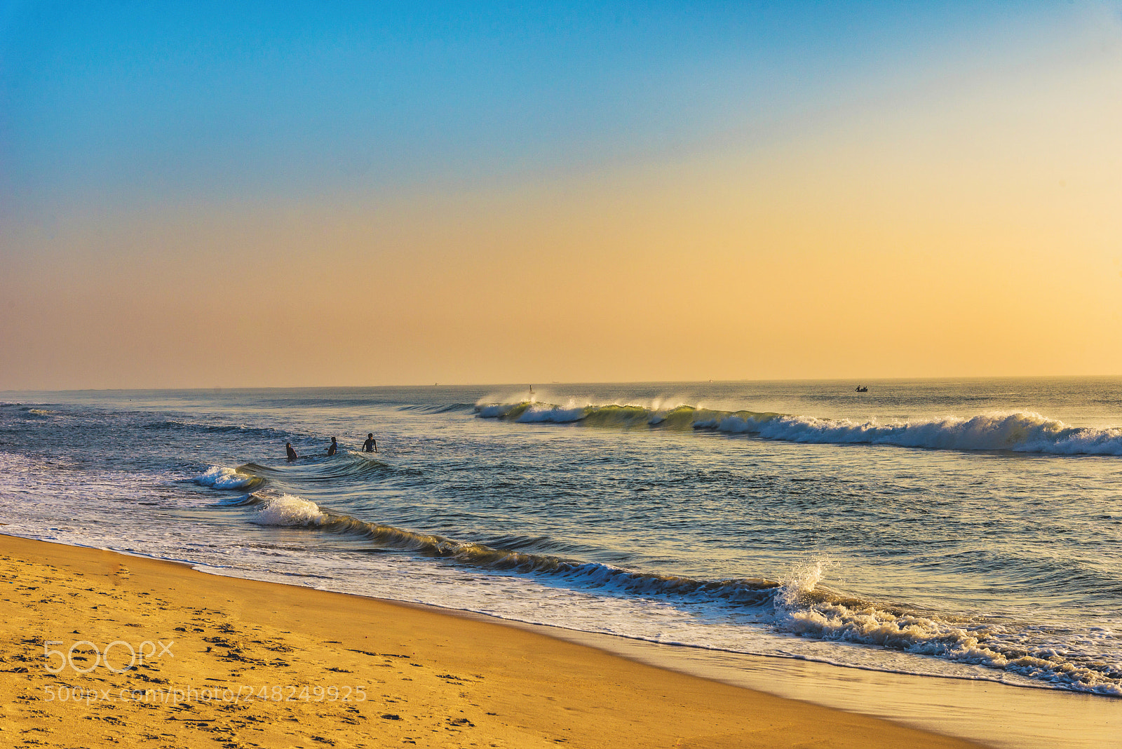 Nikon D610 sample photo. Sun, sand, surf and photography